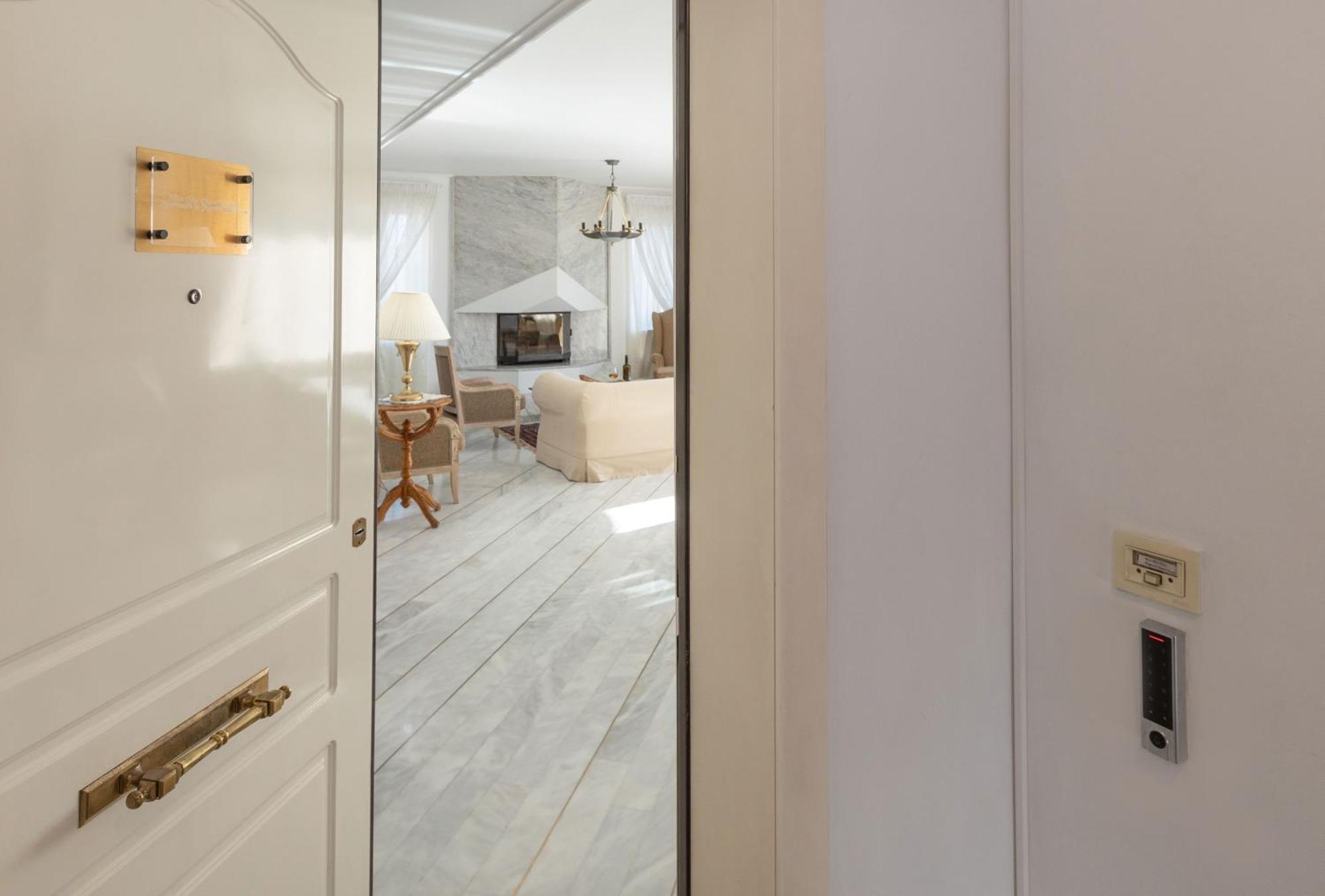 Nice Sea View Elegant Apartment Athens Ngoại thất bức ảnh